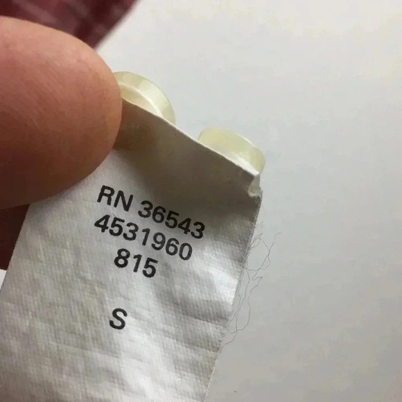 IZOD Saltwater 100% Cotton Size Small - Picture 6 of 7